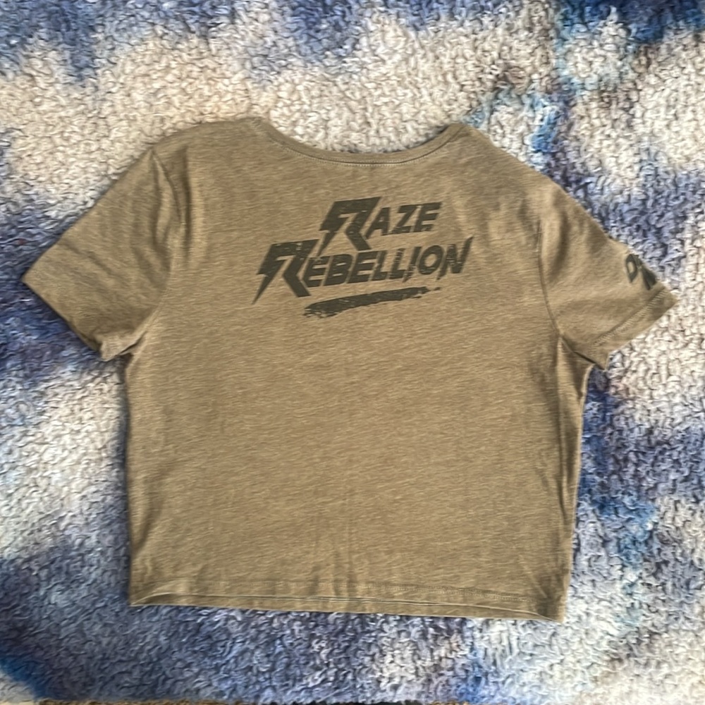 💪 👚 Raze Rebellion green crop top fitness workout gym - Picture 3 of 3